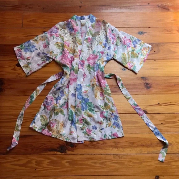 MaryAnn’s Boutique Floral Cream Vintage Multi-Color Robe, EUC, L - Picture 3 of 16